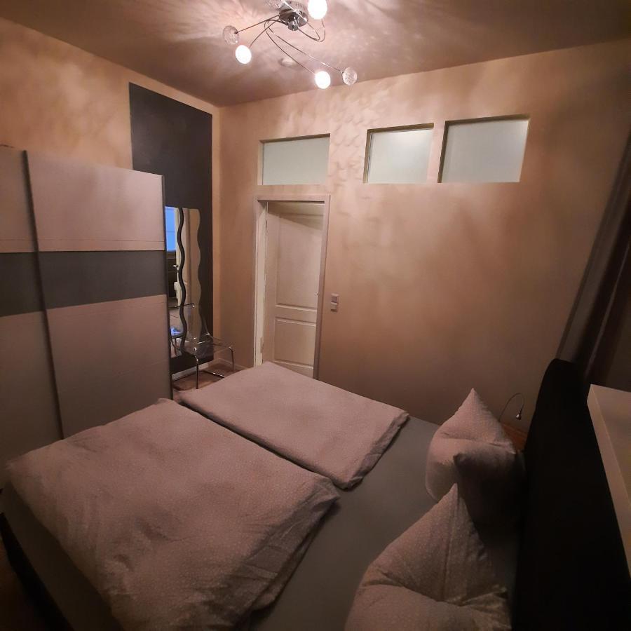 Business-Lodging Apartmenthaus Höhr-Grenzhausen Esterno foto